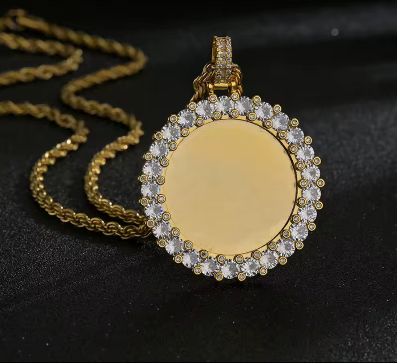 Type- O shiny pendant